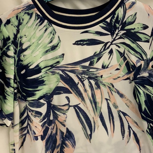 Longline Crew Neck Tee as Worn by Lydia Martin on Teen Wolf - Topshop Size 6/8 - Picture 2 of 7